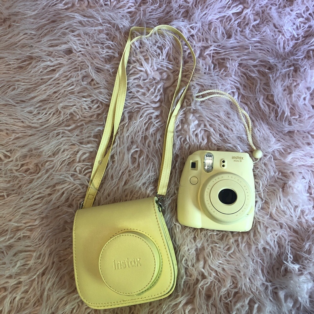 INSTAX MINI 8 + matching case